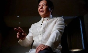 10万艘渔船驶向南海！马科斯这一次求锤得锤，菲律宾拉印度作秀反被锤，中国必须立下规矩