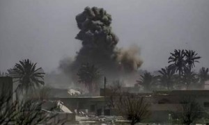 塔利班深夜突袭，巴枭龙亲自压阵，翼龙2大杀四方，打爆美制武器