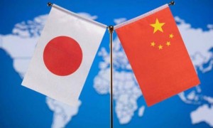 9.3阅兵剩9天，首位外国领导人抵达中国，日本使绊子，却忘了一点
