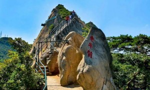 丈夫在景区坠崖身亡，妻子目睹悲剧发生！警方已介入，当地文旅局回应
