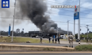 特朗普与柬埔寨和泰国领导人通电话